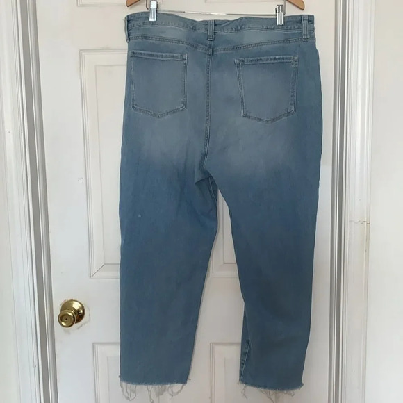 Style & Co. Straight Crop Distressed Jeans - Picture 2 of 4